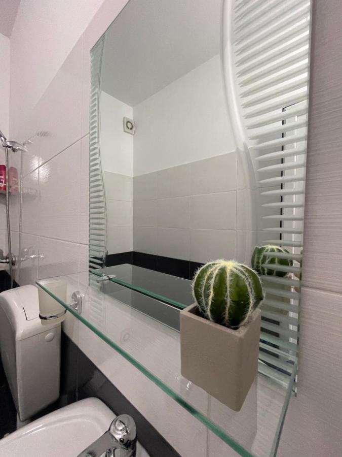Rent Rooms Loren Влёра Экстерьер фото