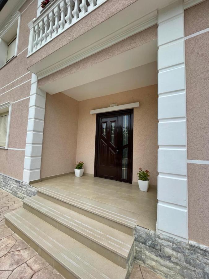 Rent Rooms Loren Влёра Экстерьер фото
