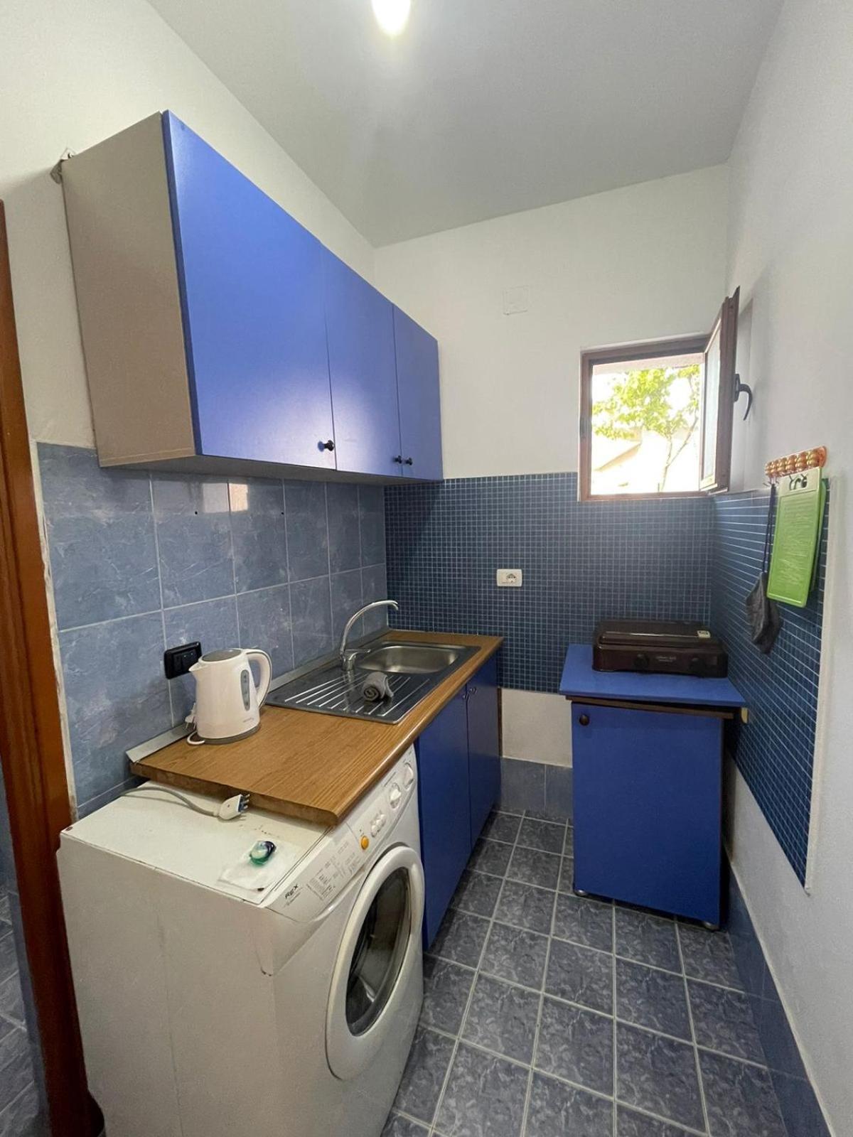 Rent Rooms Loren Влёра Экстерьер фото