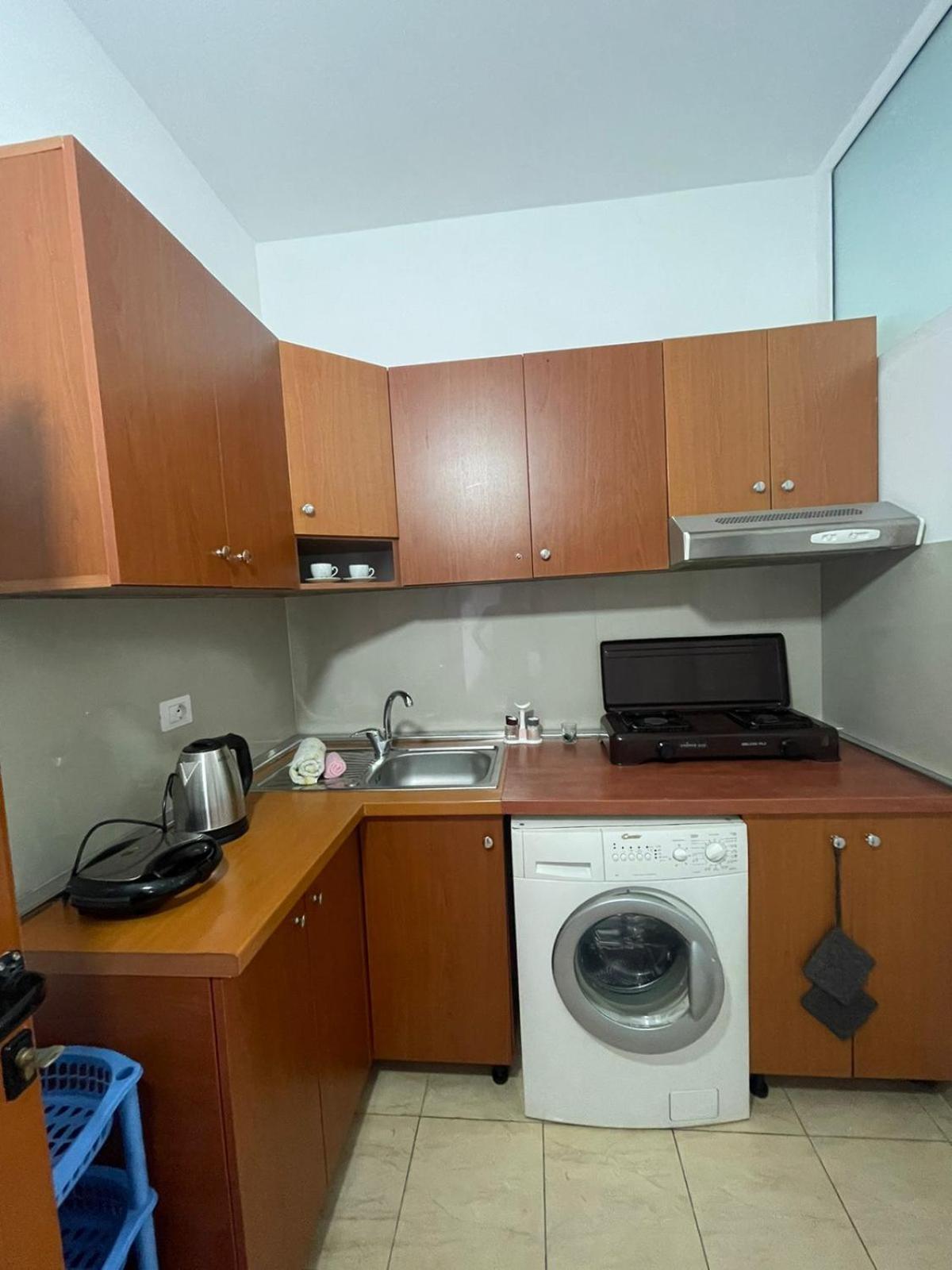 Rent Rooms Loren Влёра Экстерьер фото